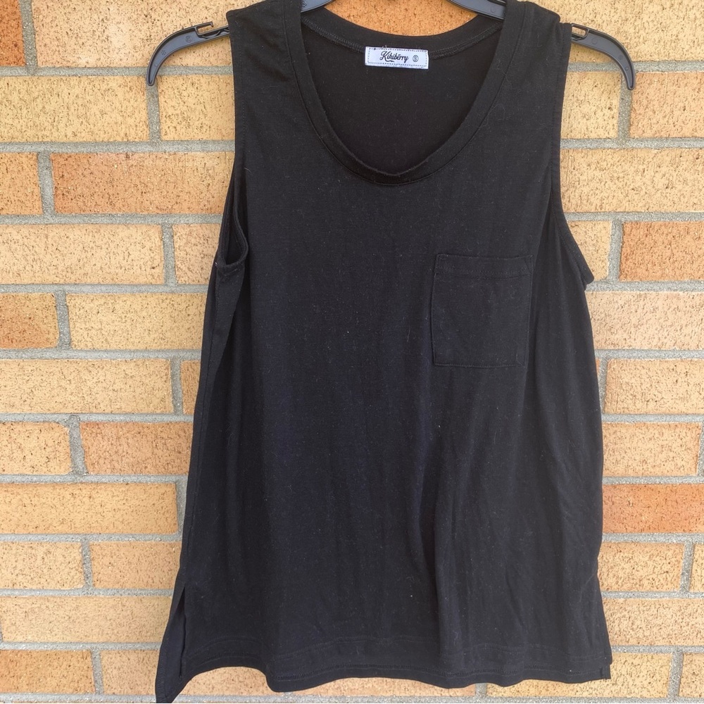 Kikiberry Black Pocket Tank | size s